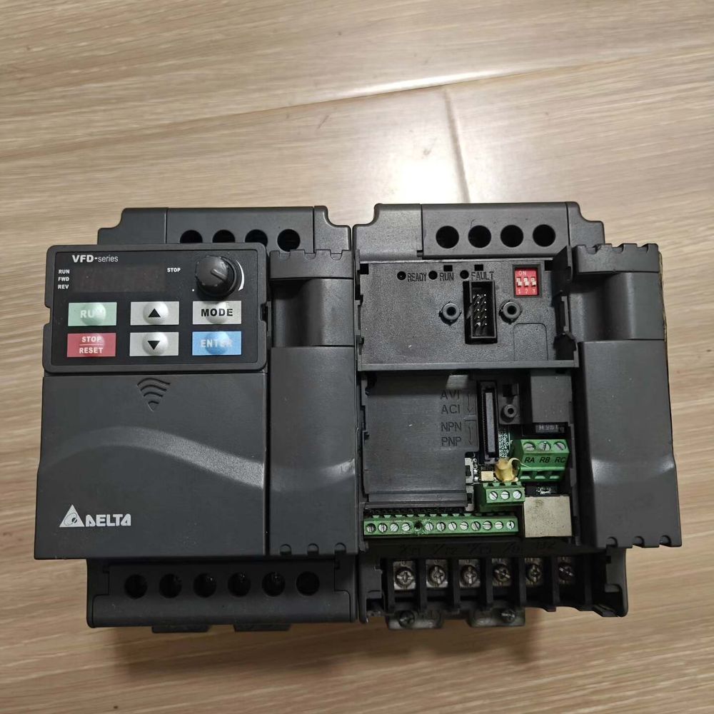 台达变频器VFD037E43A-M