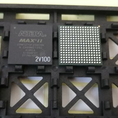 EPM1270F256C5N  剩余10片。