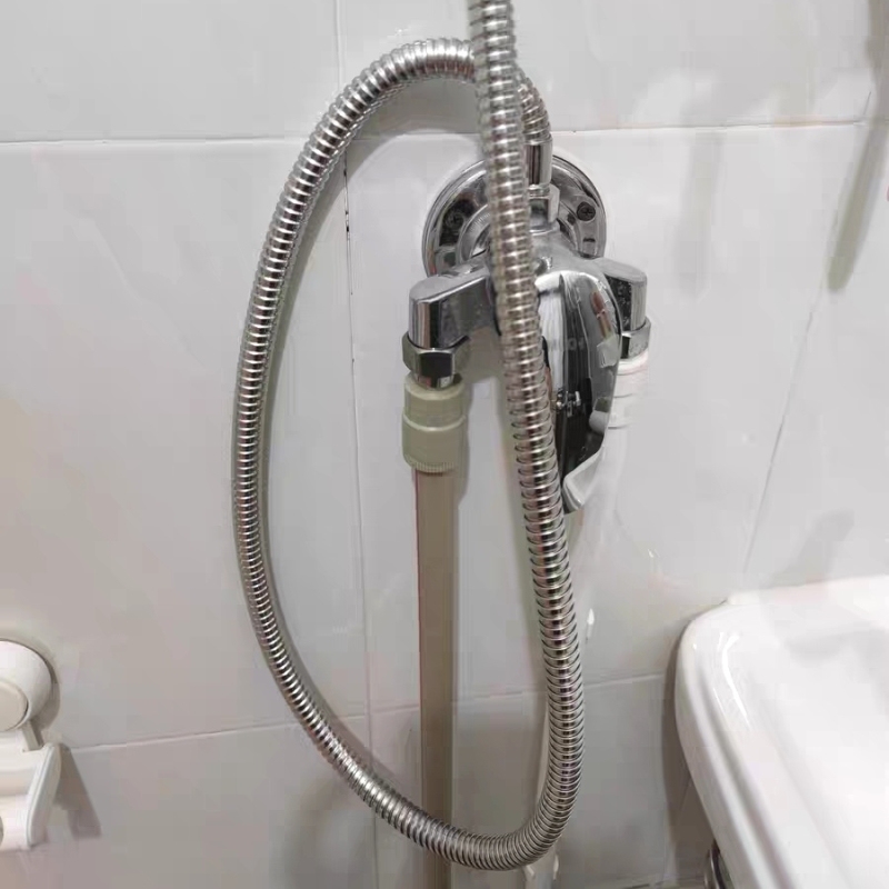 管子淋浴连接管喷头浴室大口径淋雨出水管防爆配件大流量喷淋管