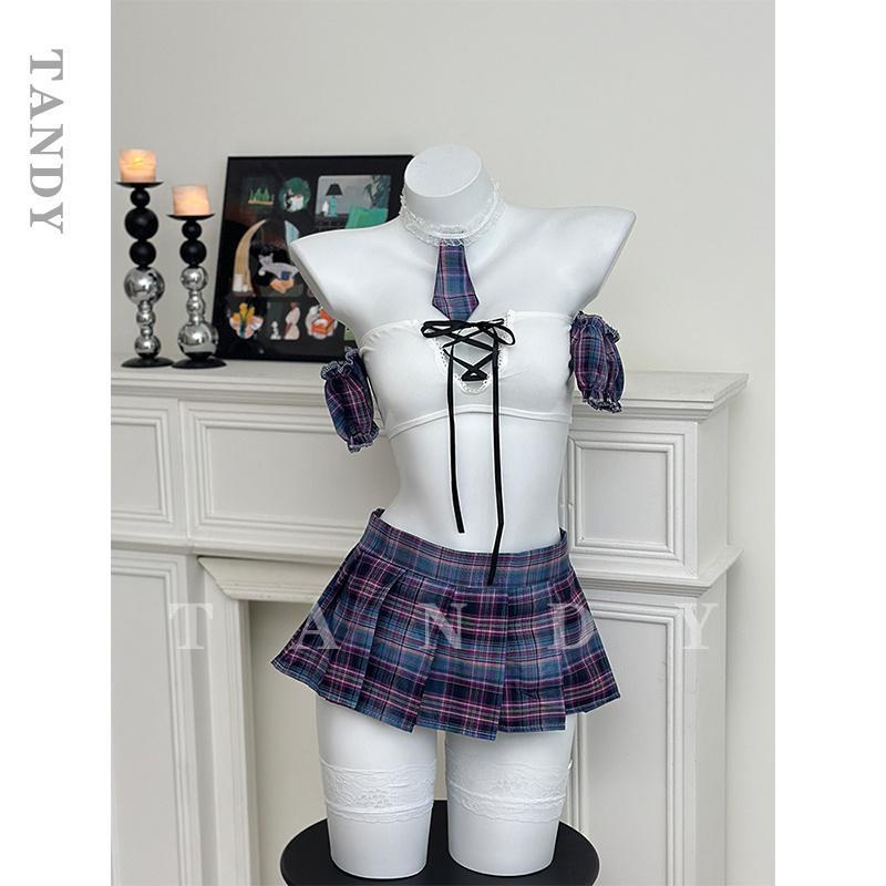 檀吉:逃课学妹*jk制服纯欲超短裙性感内衣火辣抹胸诱惑qqny清纯