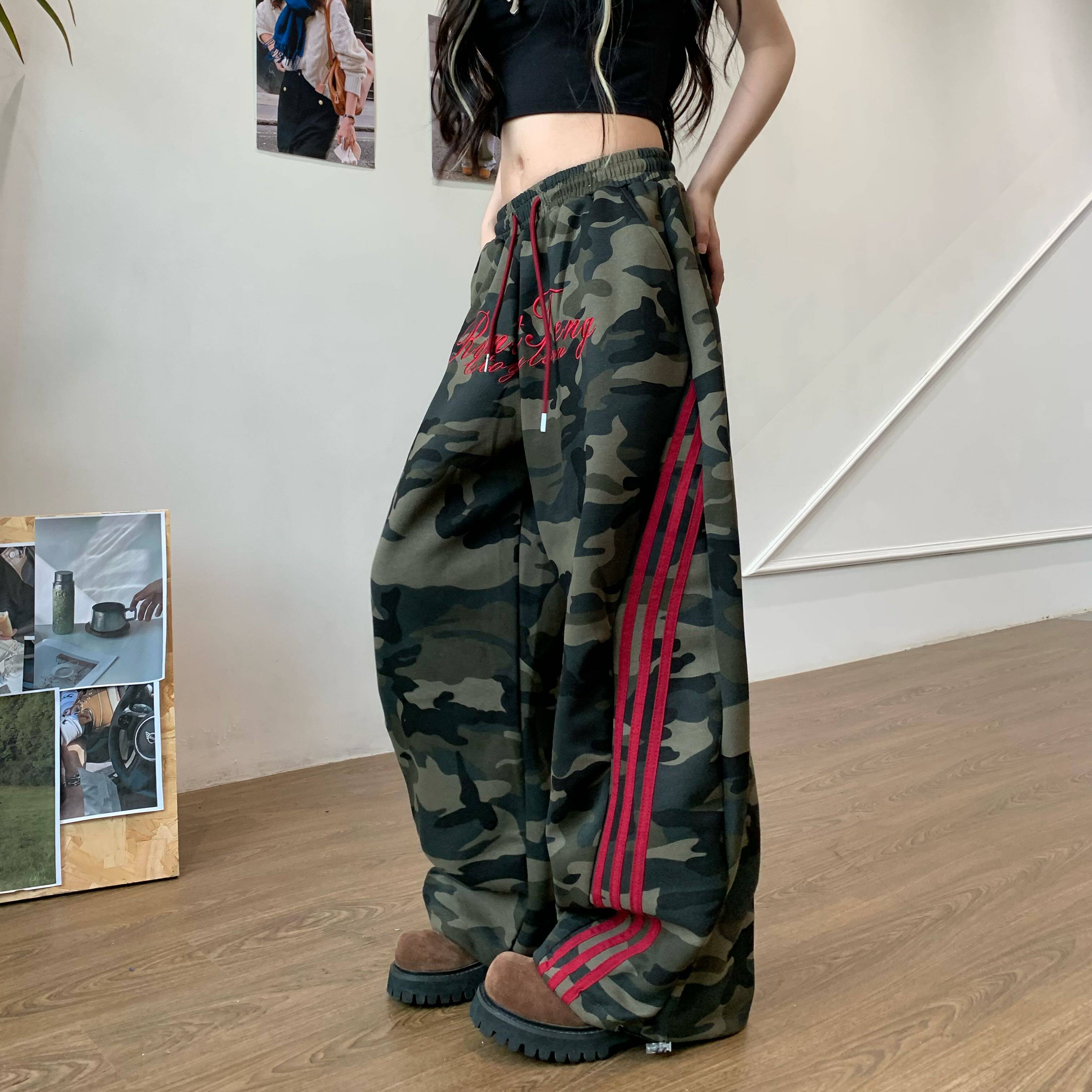 Amoeba美式复古刺绣字母条纹织带迷彩卫裤宽松阔腿弯刀卫裤长裤