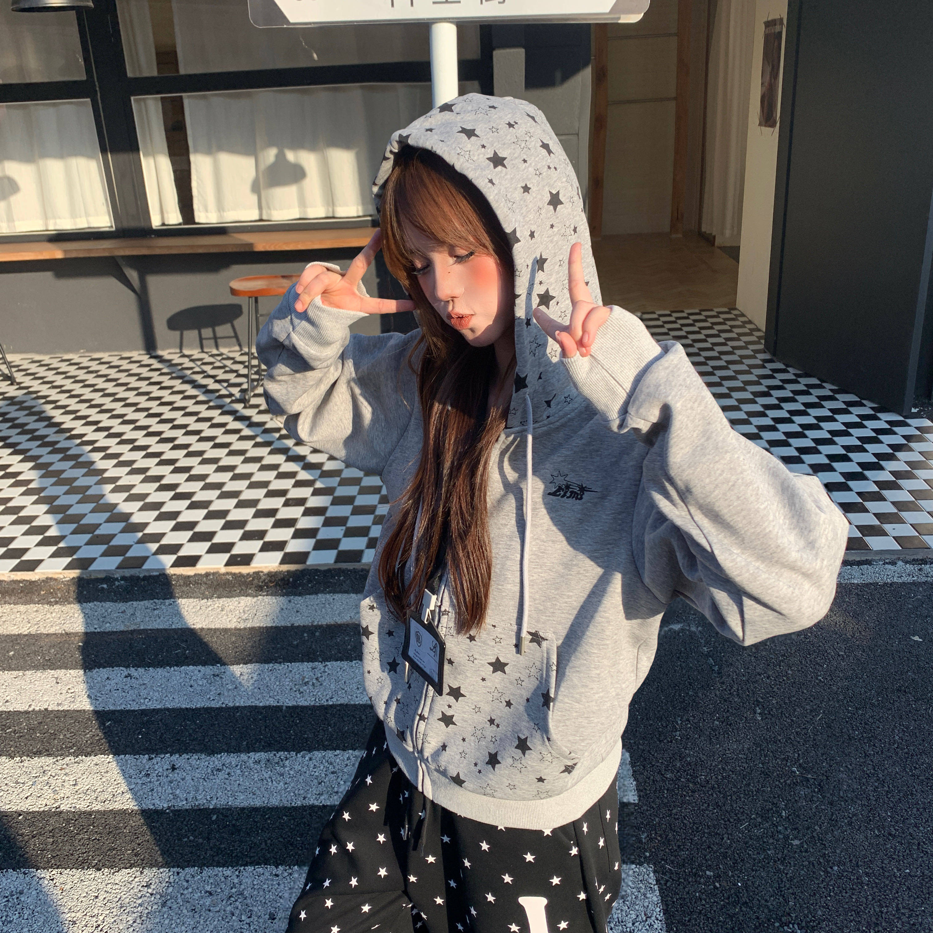 Amoeba原创甜酷星星印花毛绒装饰拉链连帽卫衣拉链开衫女秋季外套,女装/女士精品,卫衣/绒衫,淘宝优惠券,粉丝福利购,淘宝优惠卷