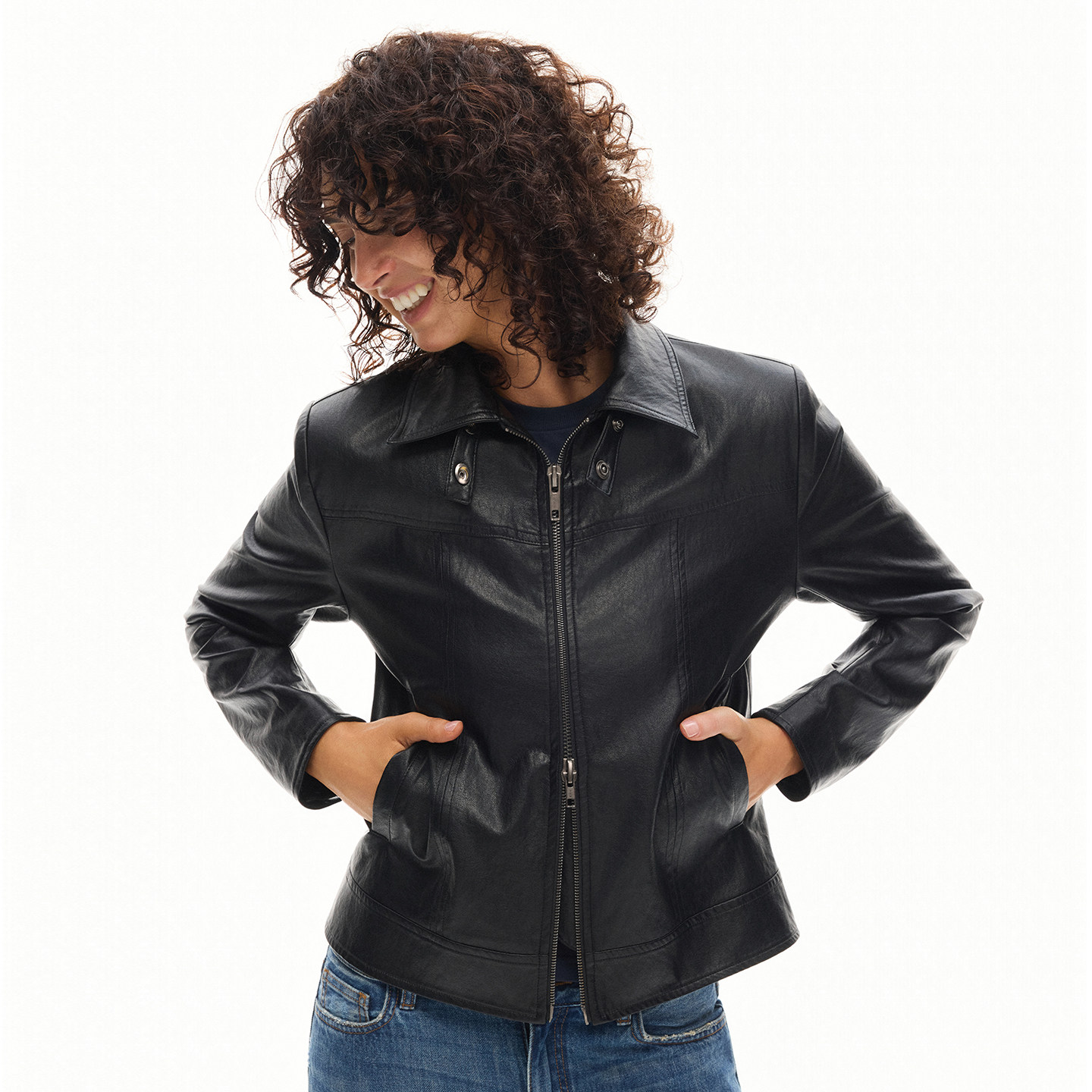 INTERRIS「嬉皮做旧」正肩通勤复古短款哑光合身廓形皮夹克外套