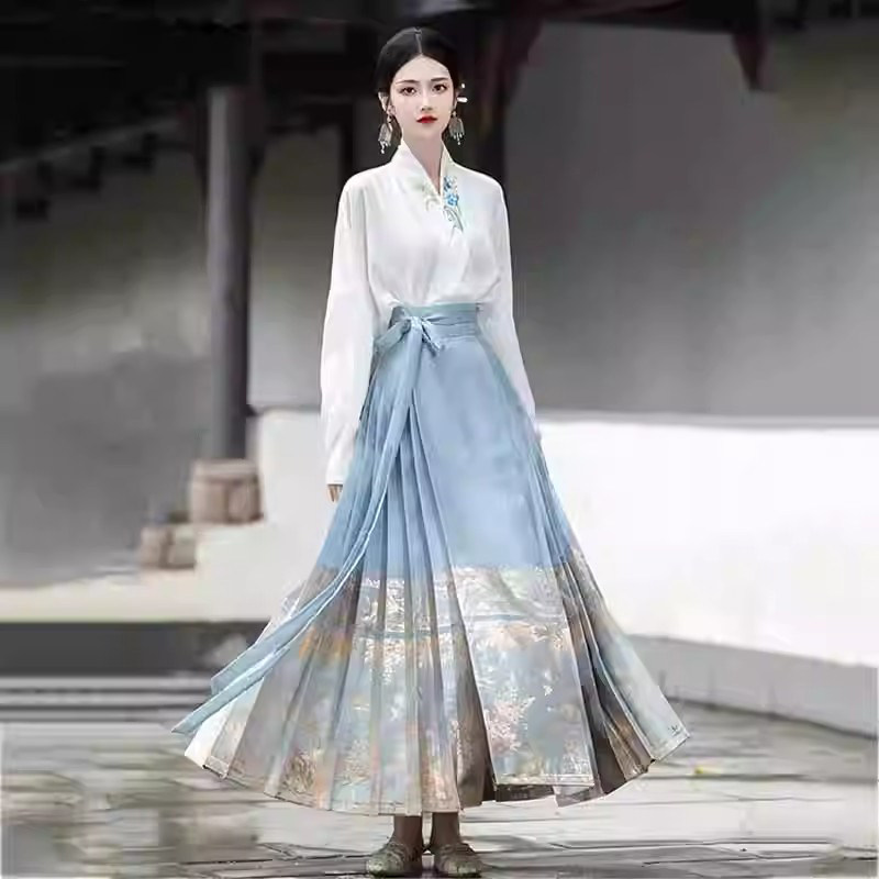 潮牌新中式国风改良马面裙套装女士日常可穿通勤半身裙一整套汉服