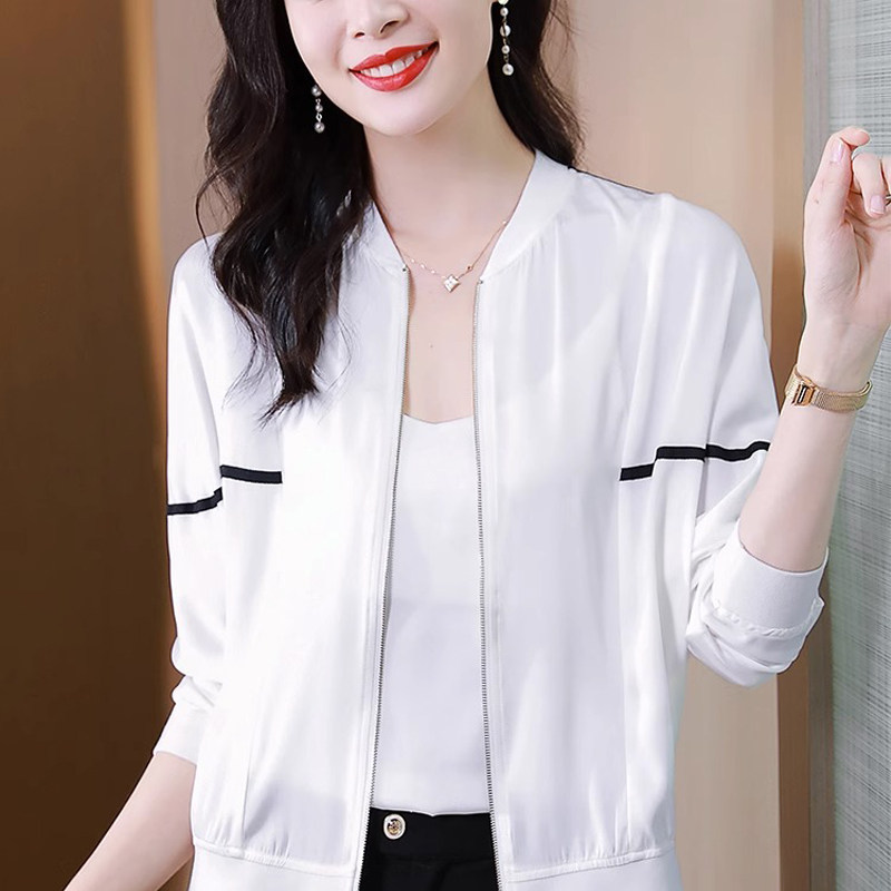 潮牌白色高端外套女夏季薄款冰丝防晒衣高级感外搭开衫短款棒球服