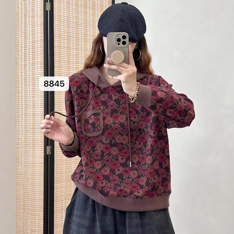 梦伊甸时尚连帽印花长袖上衣