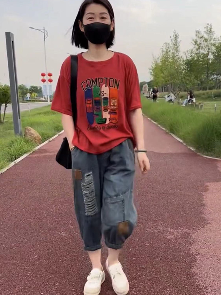 洋气时尚两件套装女2023年夏新款印花短袖T恤+薄款水洗牛仔哈伦裤,女装/女士精品,时尚套装,淘宝优惠券,粉丝福利购,淘宝优惠卷