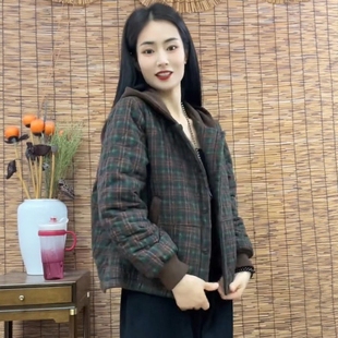 2025年秋冬新款时尚连帽棉服女小棉袄加厚保暖羽绒棉菱形格外套潮