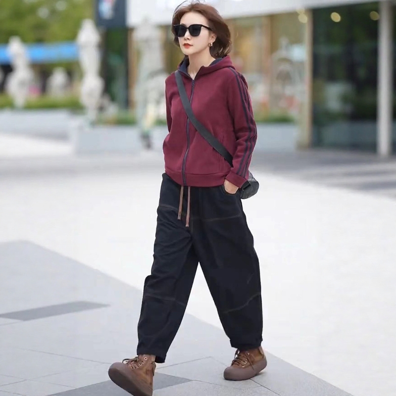 2025年秋冬新款时尚两件套女连帽加绒卫衣外套+休闲裤两件套宽松
