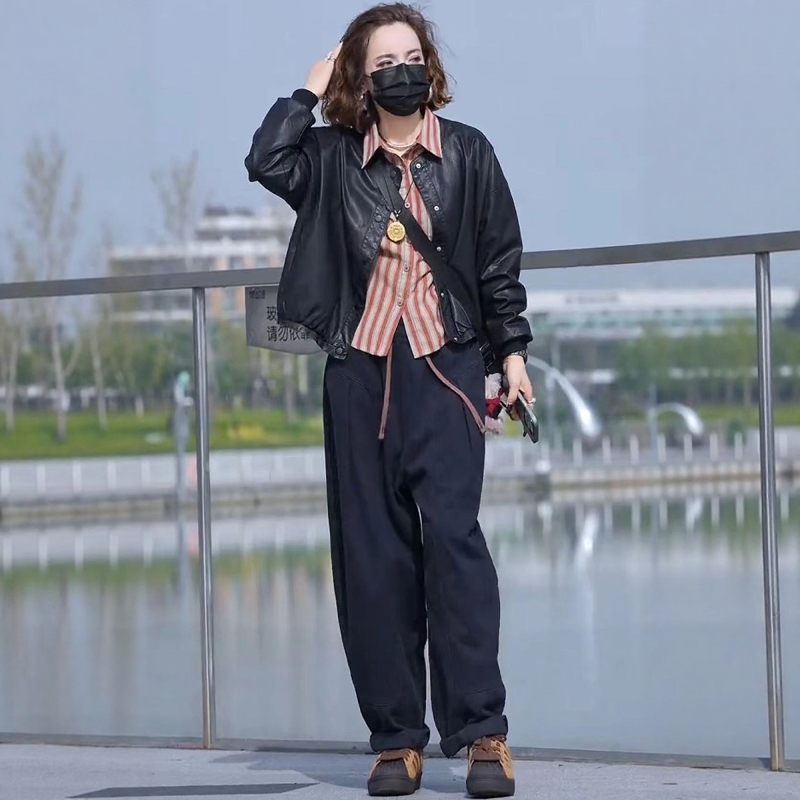 三件套装女2025年秋季新款条纹长袖衬衫+黑色PU皮衣休闲哈伦裤潮