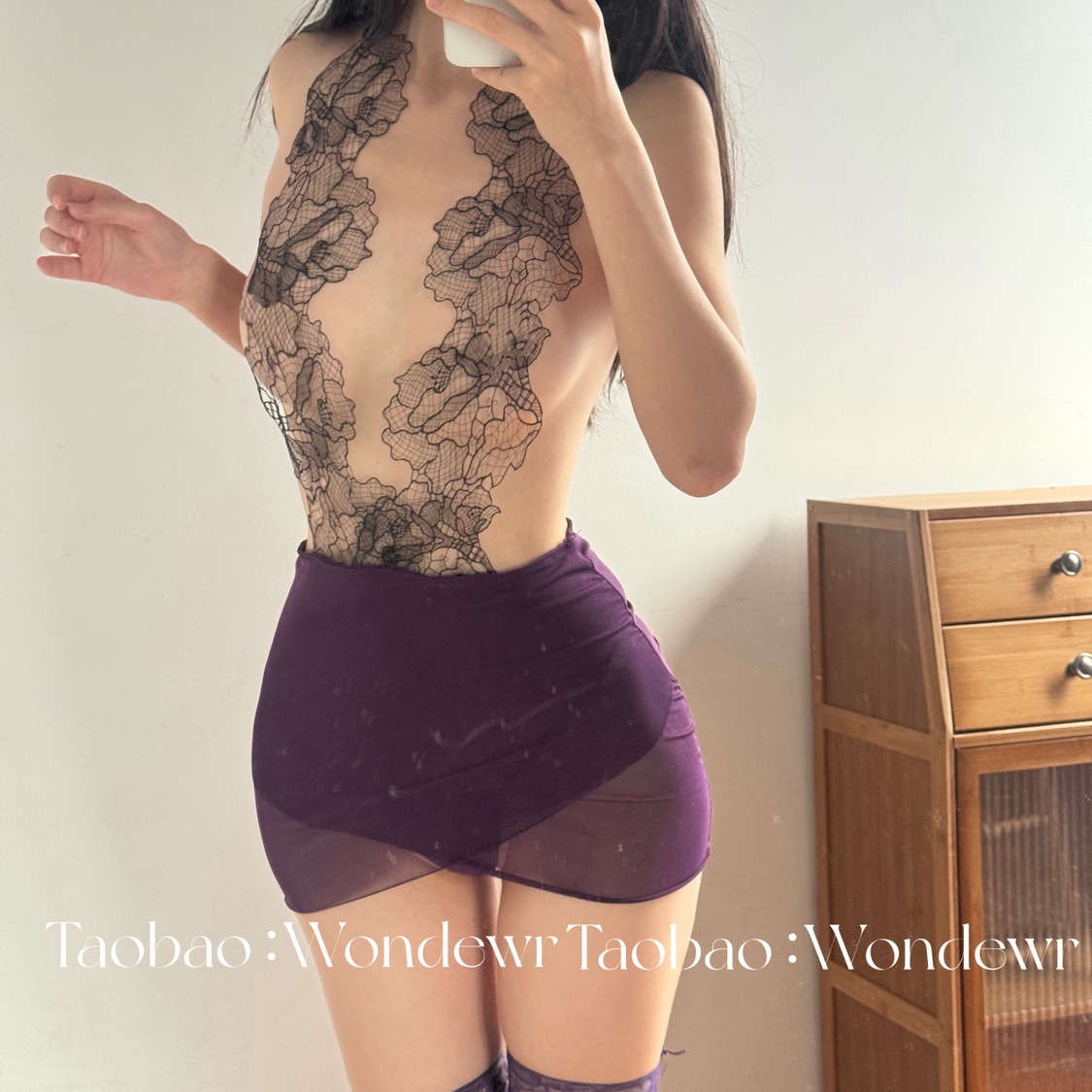 性感御姐蕾丝包臀裙秘书