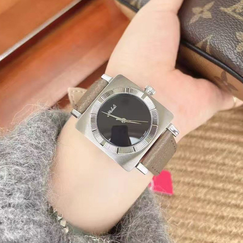 潮流皮带米莉莎简约韩版防水腕表