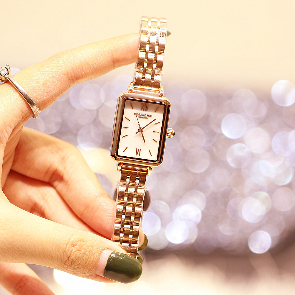 厂家直销时尚潮流长方形简约正品女士手表进口机芯手链防水潮腕表