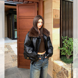 左边女装90白鸭绒毛领可拆卸外套2025秋冬新款PU夹克皮羽绒服