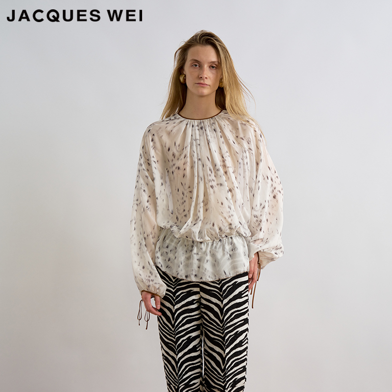 JACQUES WEI 2025秋冬系列新款豹纹印花露背衬衫上衣女