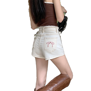 甜辣减龄蝴蝶结刺绣高腰牛仔短裤女夏季大码新款时尚百搭气质裤子