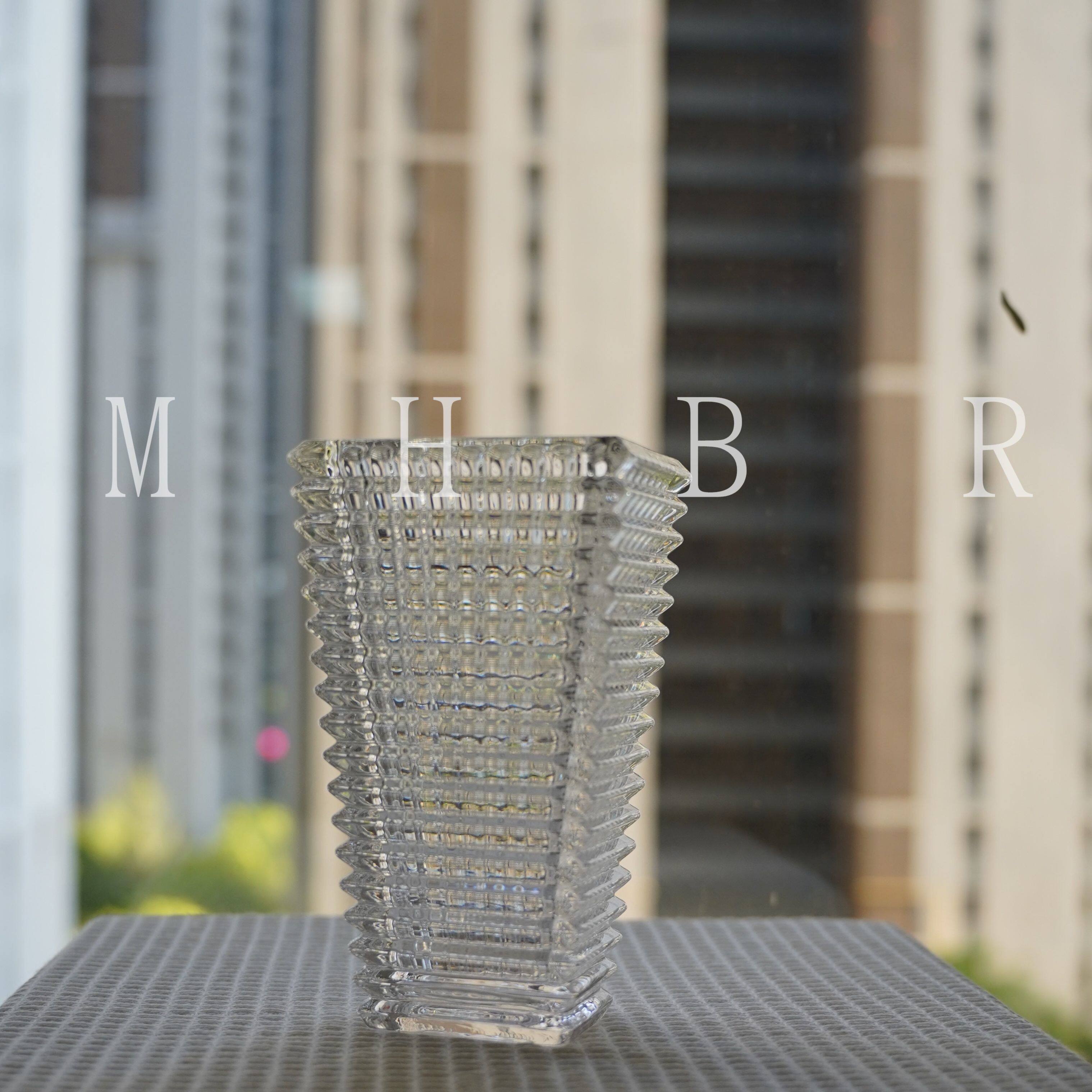 【喜嘉语】18璀璨钻石冷切割工艺花瓶摆件