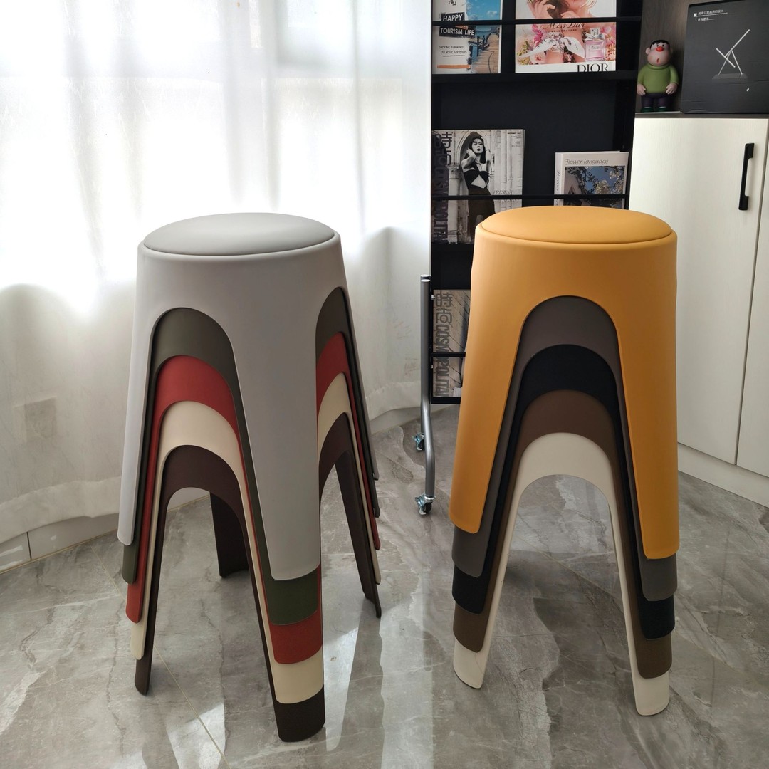 【两张起包邮】加厚软包凳意式简约餐桌凳家用可叠放收纳凳【811