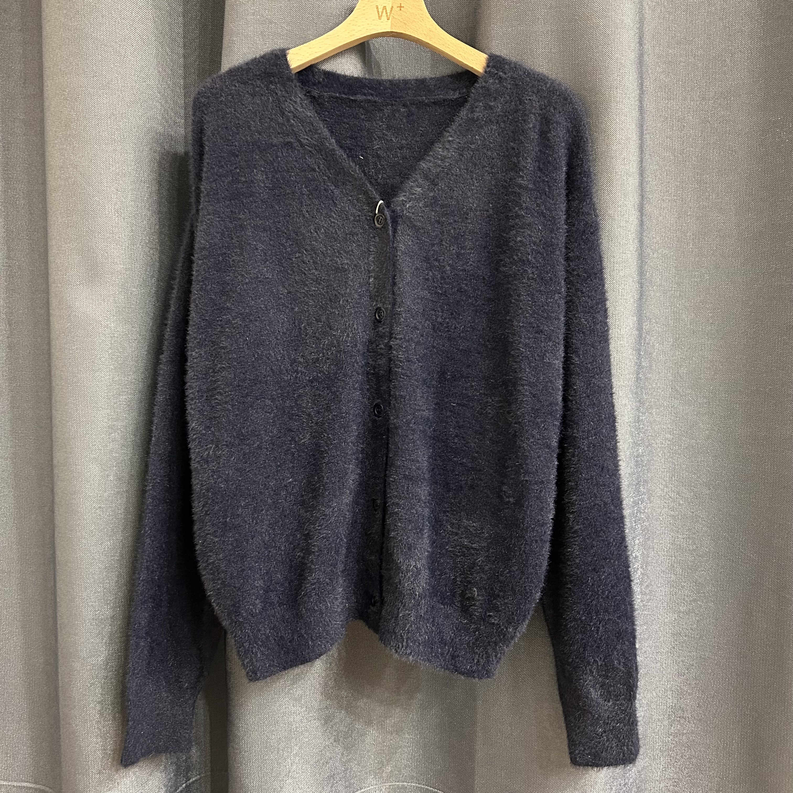 日单拉绒混纺V领开衫复古质感慵懒随性针织毛衣