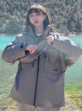 UhMu网红炸街美式冲锋衣2026新款2件套宽松显示BF风工装外套女潮