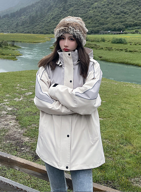 UhMu日系冲锋衣男女潮牌三合一可拆卸防水防风户外西藏情侣滑雪服