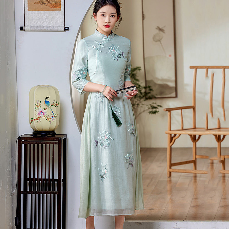 新中式旗袍改良夏季刺绣唐装女修身长款奥黛优雅复古国风连衣裙