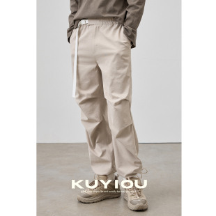 男 膝部打褶搭扣腰带松紧腰宽松休闲长裤 KUYIOU 可调节松紧脚口