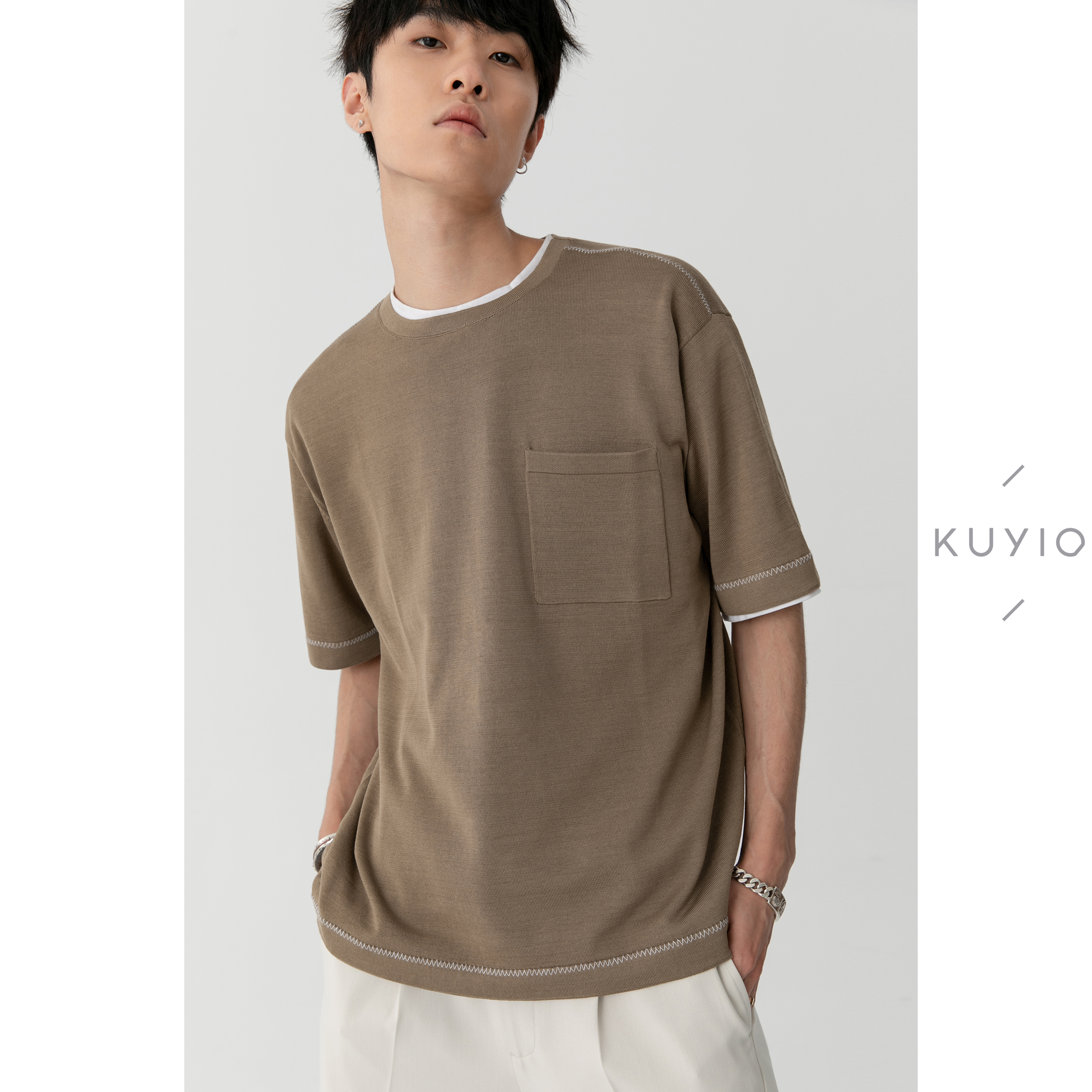 60支丝光棉 KUYIOU/撞色锁边圆领口袋14G横机针织短袖T恤男 Z39