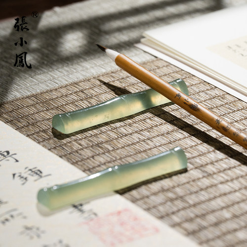 张小凤天然岫玉竹节创意笔搁摆件