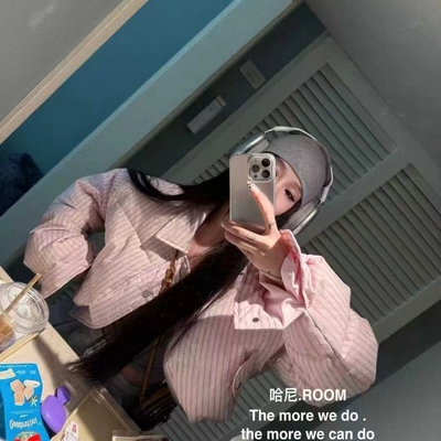 网红条纹爆款短款羽绒服女