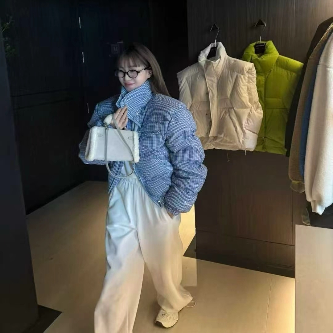 蓝色韩版立领短款加厚显瘦羽绒服