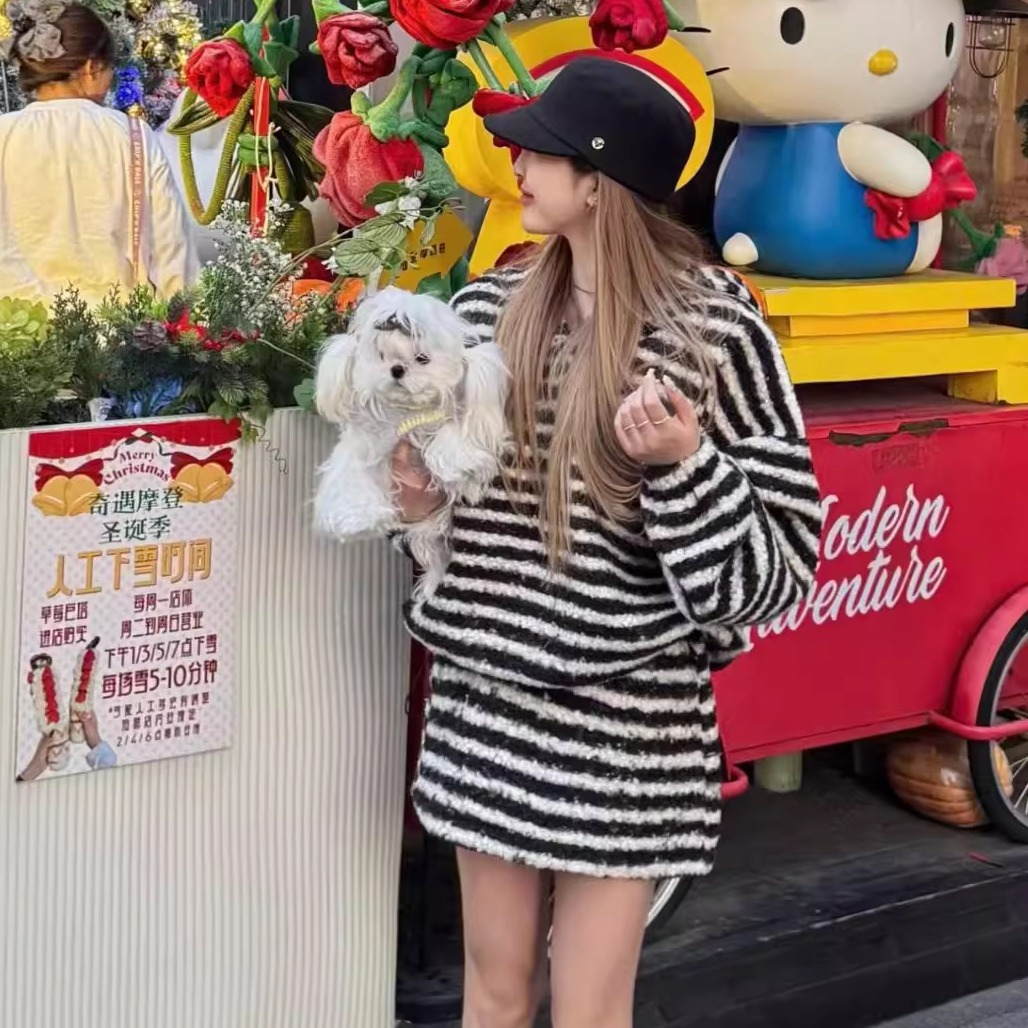 2025冬季条纹连帽套装