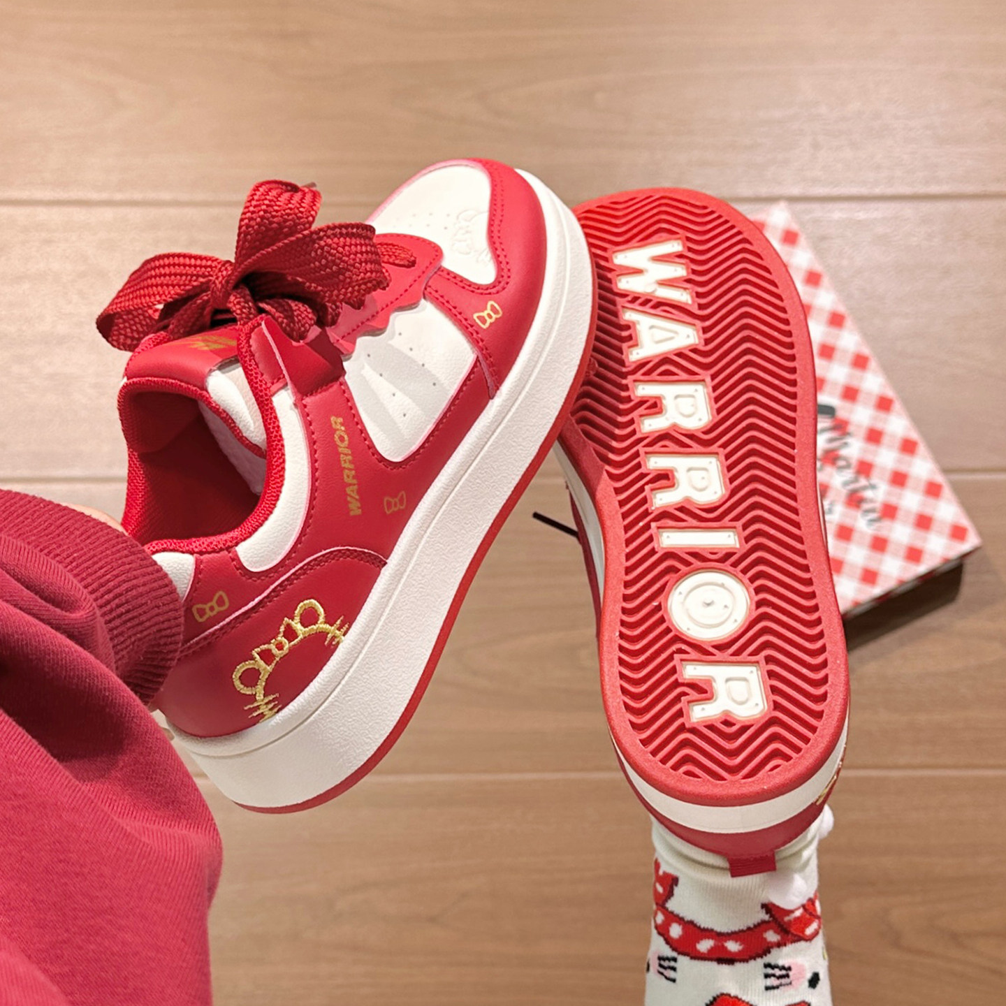 回力中国红小白鞋女2025冬季厚底二棉鞋女高颜值刺绣kt猫学生板鞋,女鞋,休闲板鞋,淘宝优惠券,粉丝福利购,淘宝优惠卷