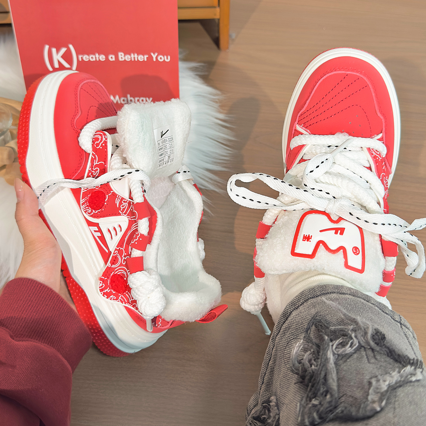 回力冬季中国红加绒板鞋女