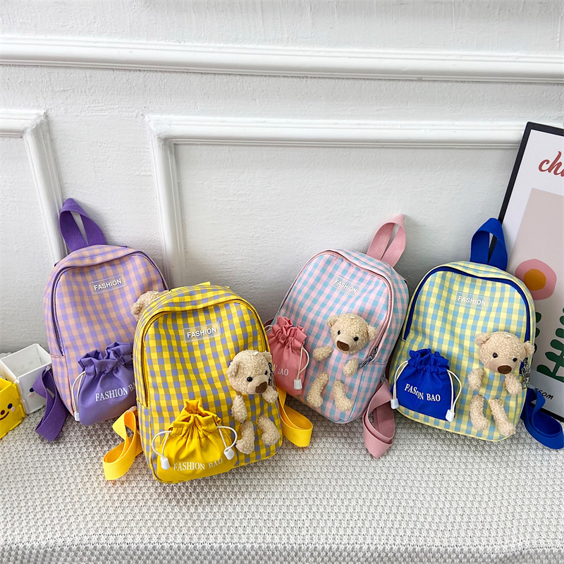 儿童包包2021新款韩版洋气格子男女童双肩包卡通可爱小熊学生包包