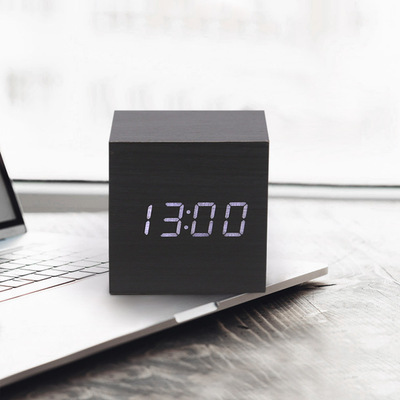 LEDWoodenAlarmCcktch