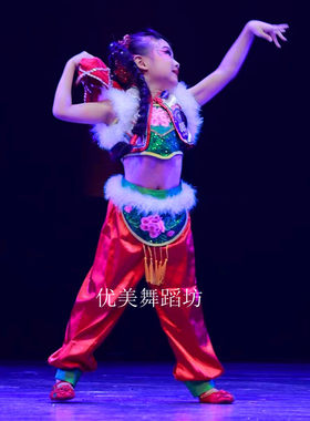 少数名族服装儿童演出服新款桃李杯虎妞古典舞服装东北秧歌民族舞