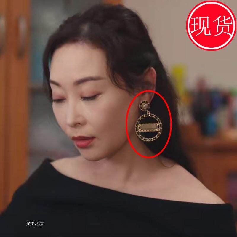 黑色月光余满月杨茜尧同款耳环耳饰高级字母防过敏2024新款