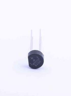 W005G-E4/51 整流桥 电压:50V 电流:1.5A DIP-4