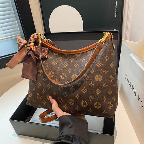 lv5&vv20复古老花女包大容量斜挎休闲包百搭腋下单肩包高级质感包