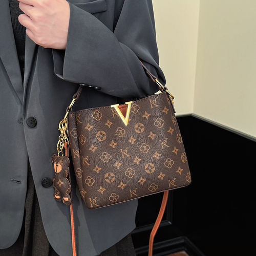 lv5&vv20高端质感包包女欧美轻奢老花手提包水桶包百搭单肩斜款包