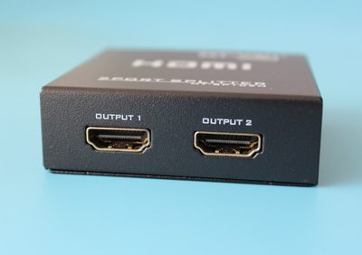 迈拓MT-SP102M HDMI分配器一分二高清分屏器HDMI1进2出1分2分支器
