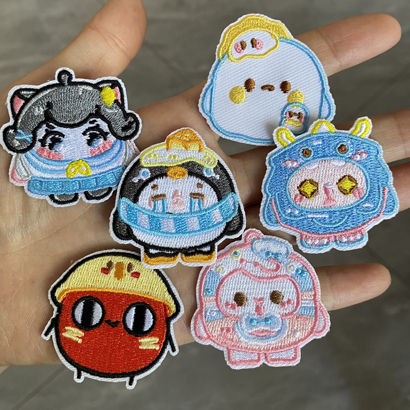 自粘款卡通刺绣蛋仔宝宝布贴衣服包包装饰贴花修补贴补丁贴diy
