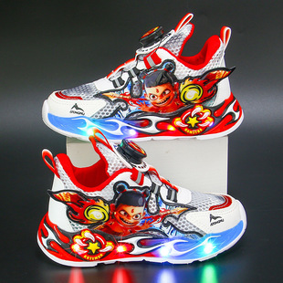 温州哪吒潮牌痞帅炸街夏天透气男童鞋带灯运动鞋网面防滑软底跑步