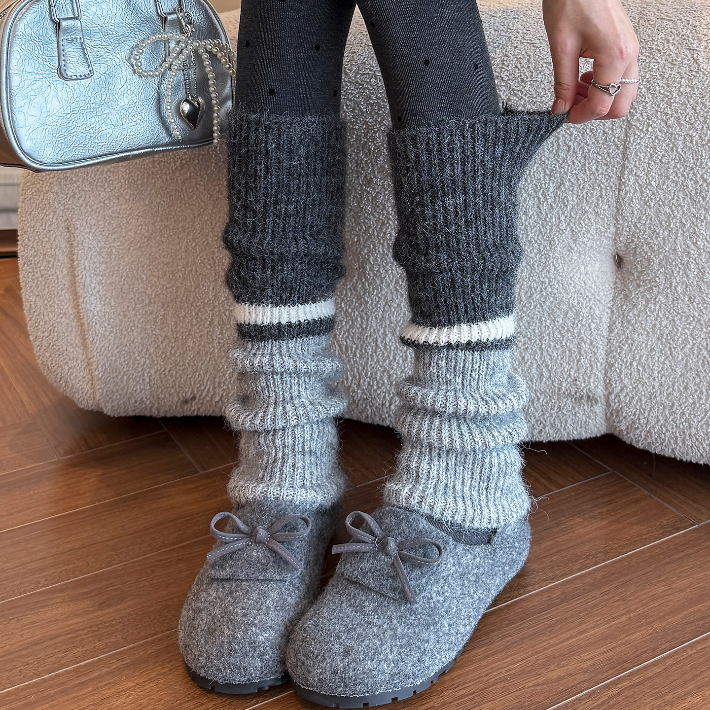 灰色拼接袜套袜子女秋冬羊绒保暖配雪地靴条纹堆堆袜撞色小腿袜套