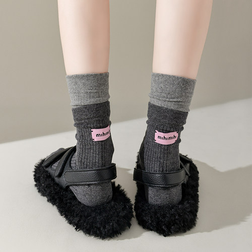 双层拼接撞色后跟布标中筒袜子女