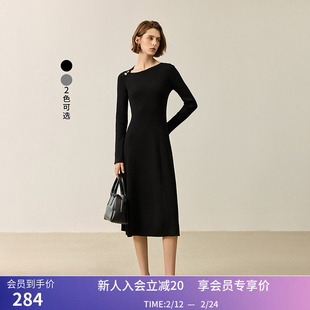 LILY冬新款女装气质异形领修身垂感收腰显瘦长袖针织裙连衣裙