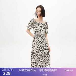 LILY2023夏新款女装法式复古方领慵懒泡泡袖气质温柔高腰款连衣裙