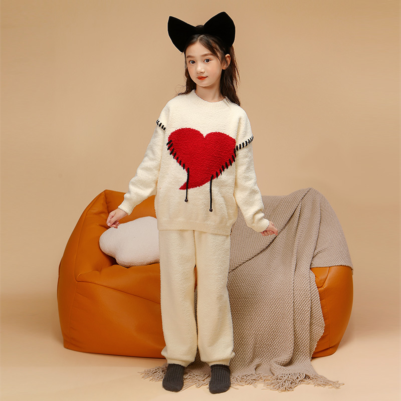 秋冬法兰绒家居服保暖套装女孩