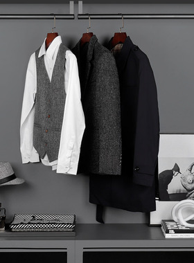 现代简约黑灰样板房衣帽间摆件软装衣柜男士西装帽子皮鞋包道具书